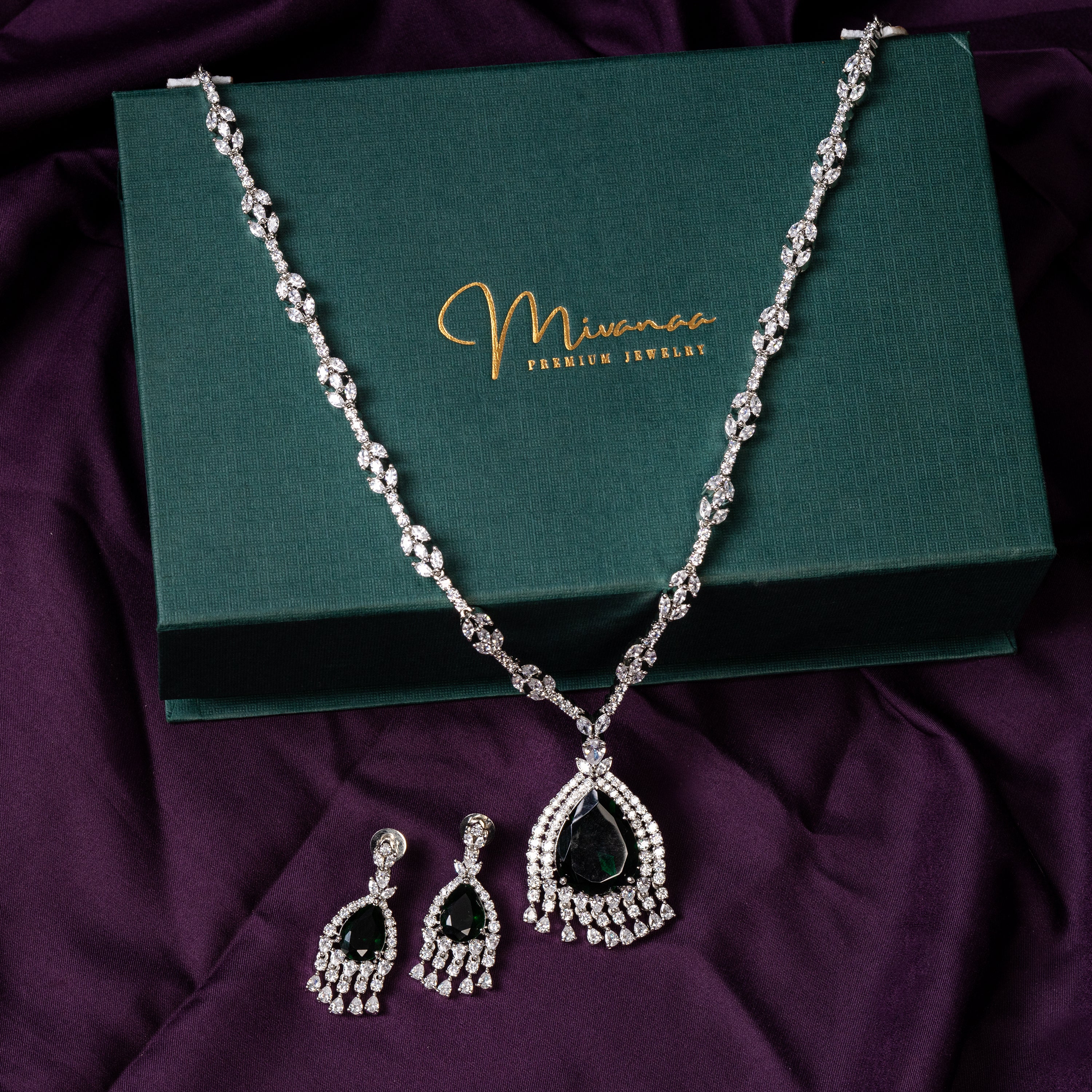 Radiant Green Elegance-Mivanaa